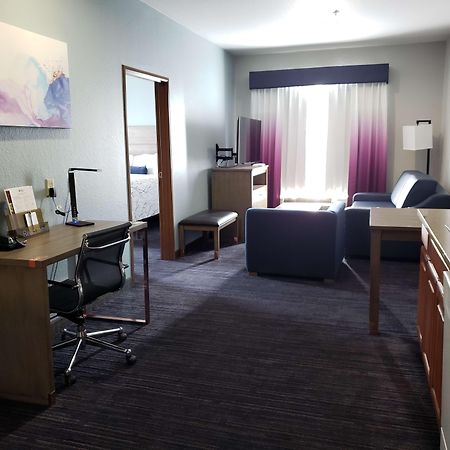 Best Western Plus San Antonio East Inn & Suites Exterior foto